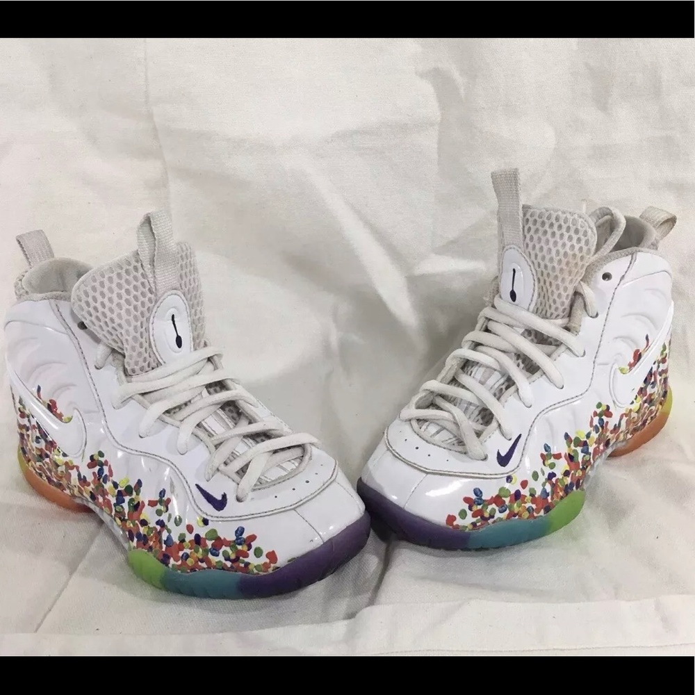 Nike Little Posite
Fruity Pebble 843755 101,